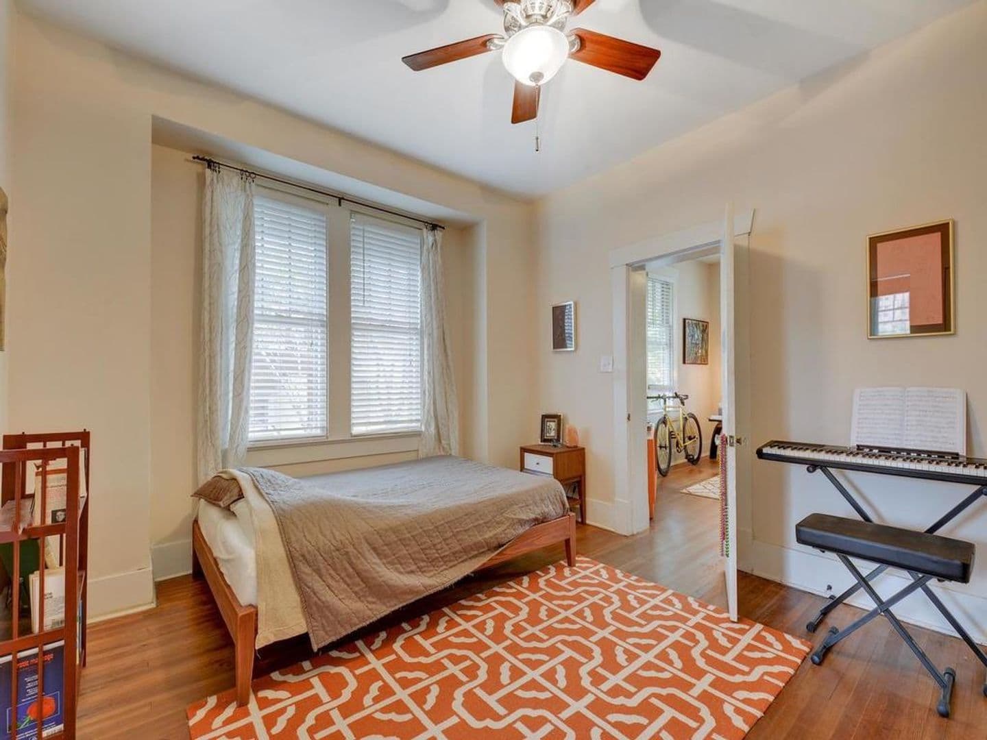 Austin Multiplex: 601 Bellevue Pl