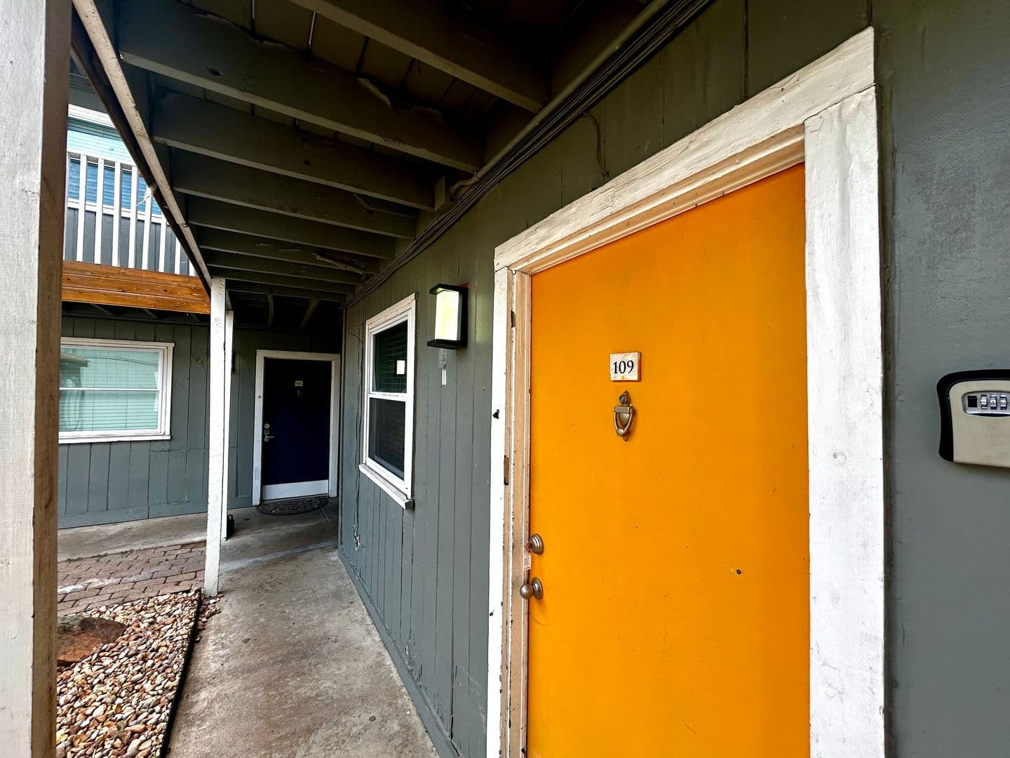 Austin Apartment: 2401 Manor Road