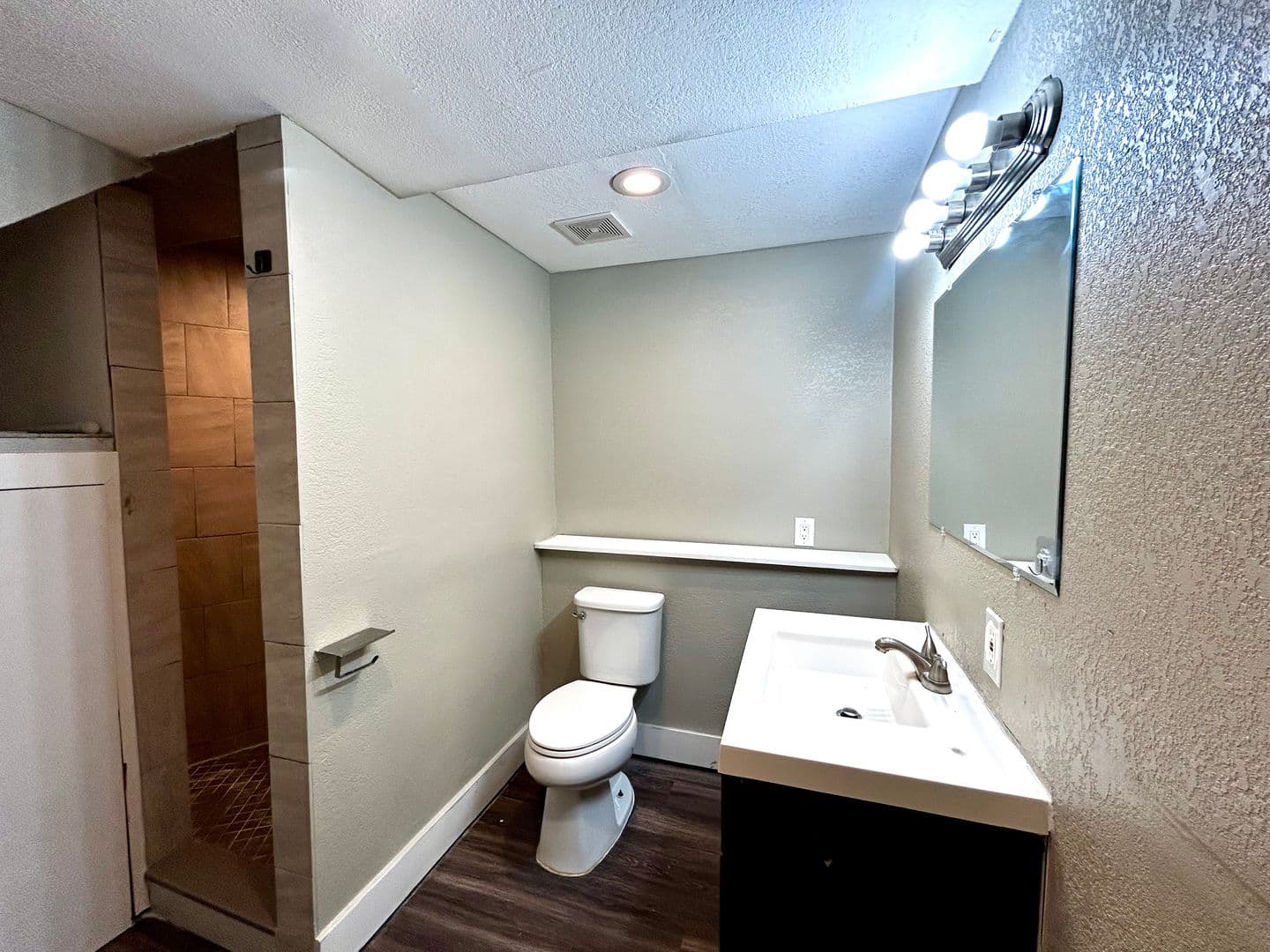 Austin Multiplex: 3305 Clawson Rd