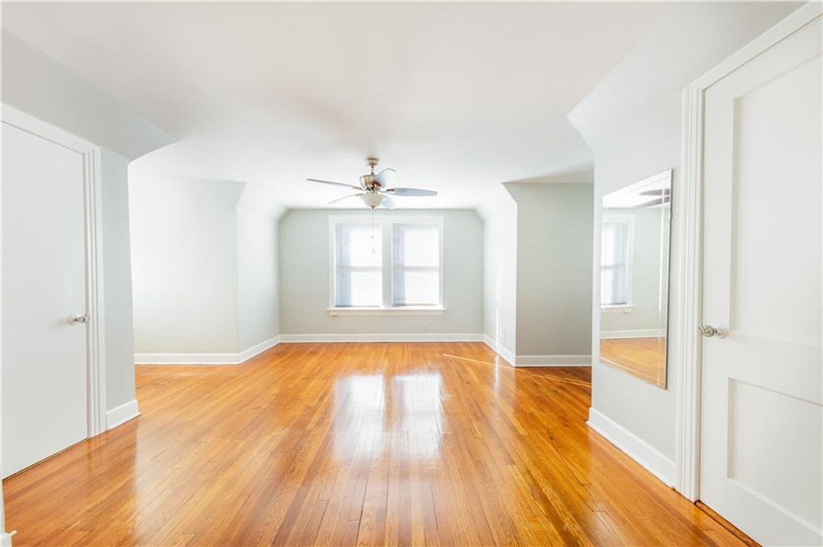 Austin Multiplex: 407 E 32nd St
