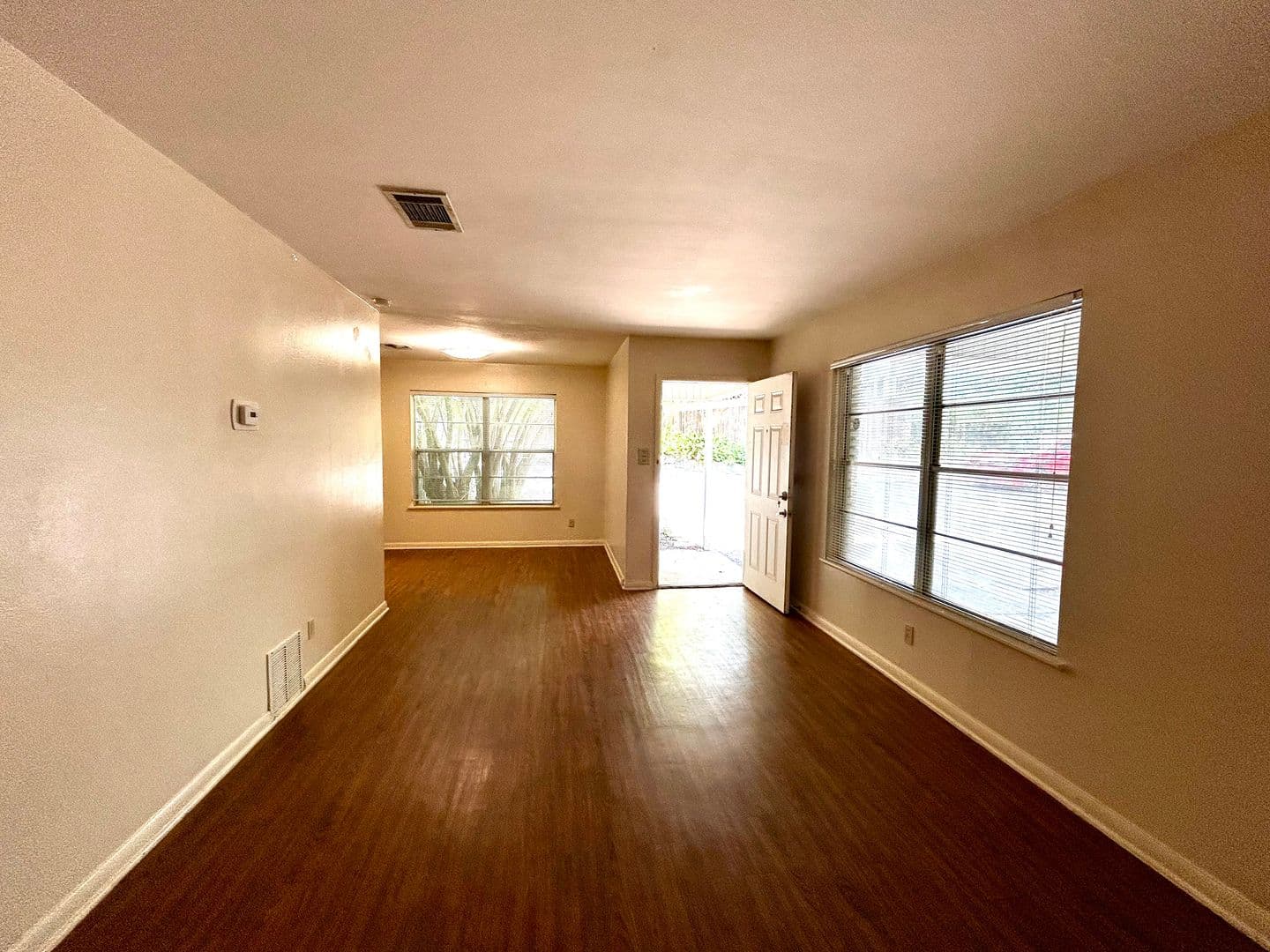 Austin Multiplex: 607 Bellevue Pl