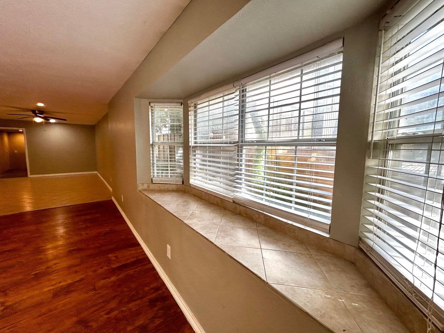 Austin Multiplex: 3305 Clawson Rd