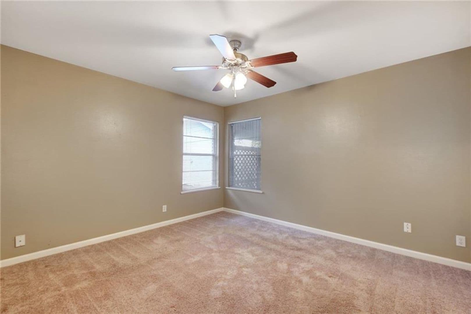 Austin Multiplex: 607 Bellevue Pl