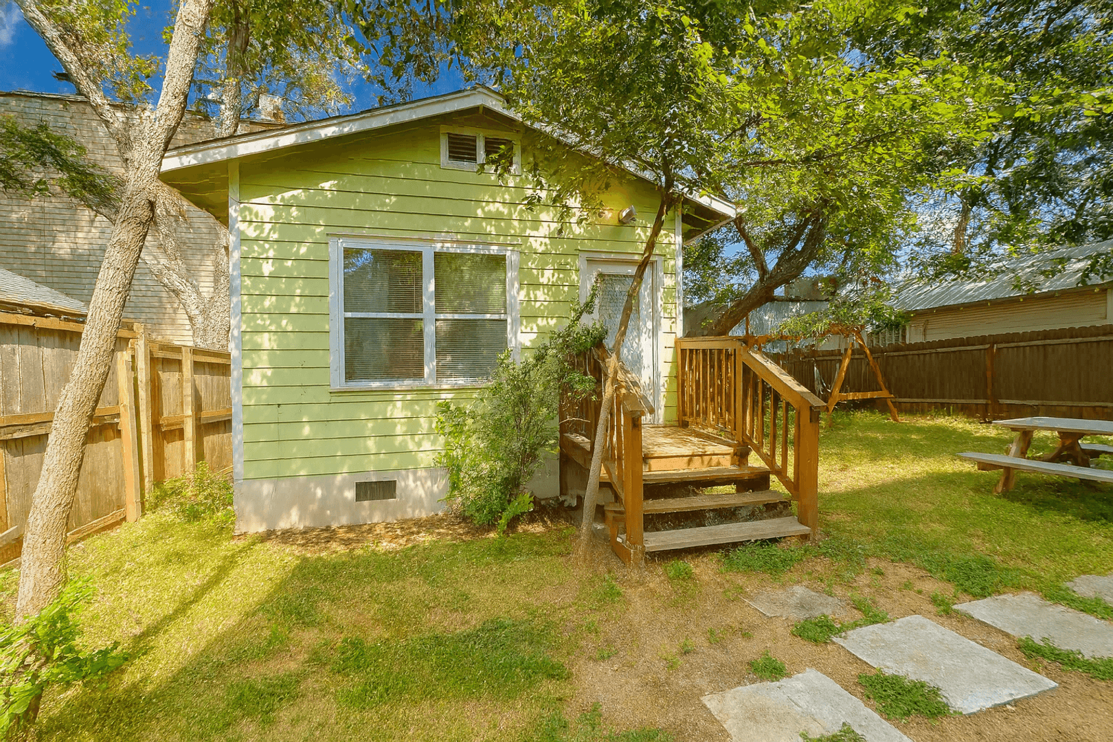 Austin Multiplex: 4412 Barrow Ave - Entire Property