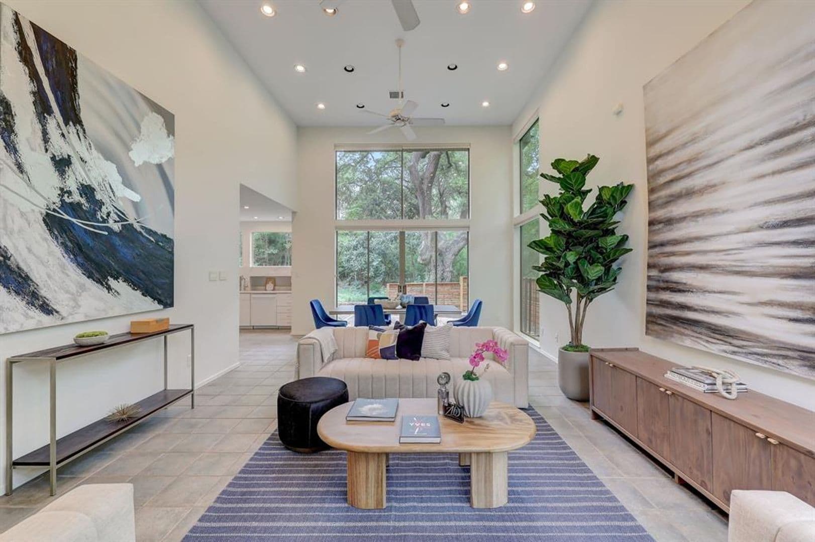 Austin House: 805 Leonard St