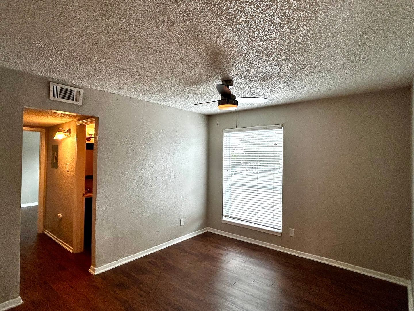 Austin Apartment: 2401 Manor Road