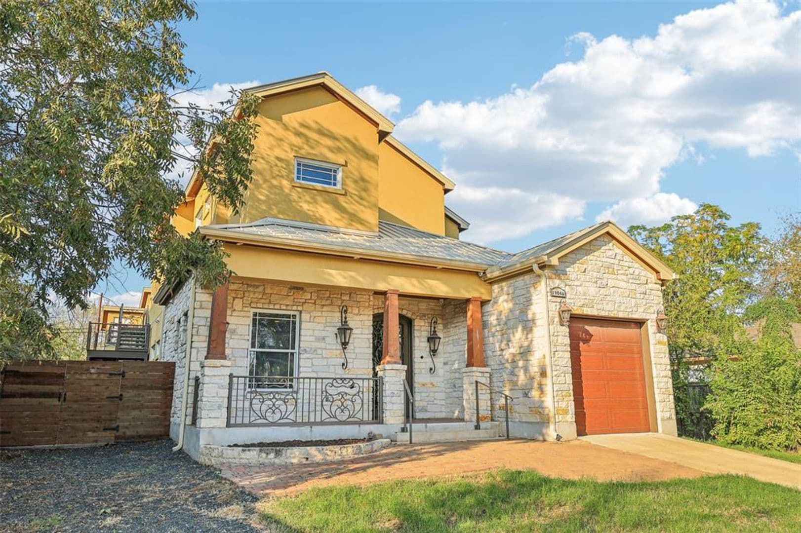 Austin Multiplex: 1904 E 13th St