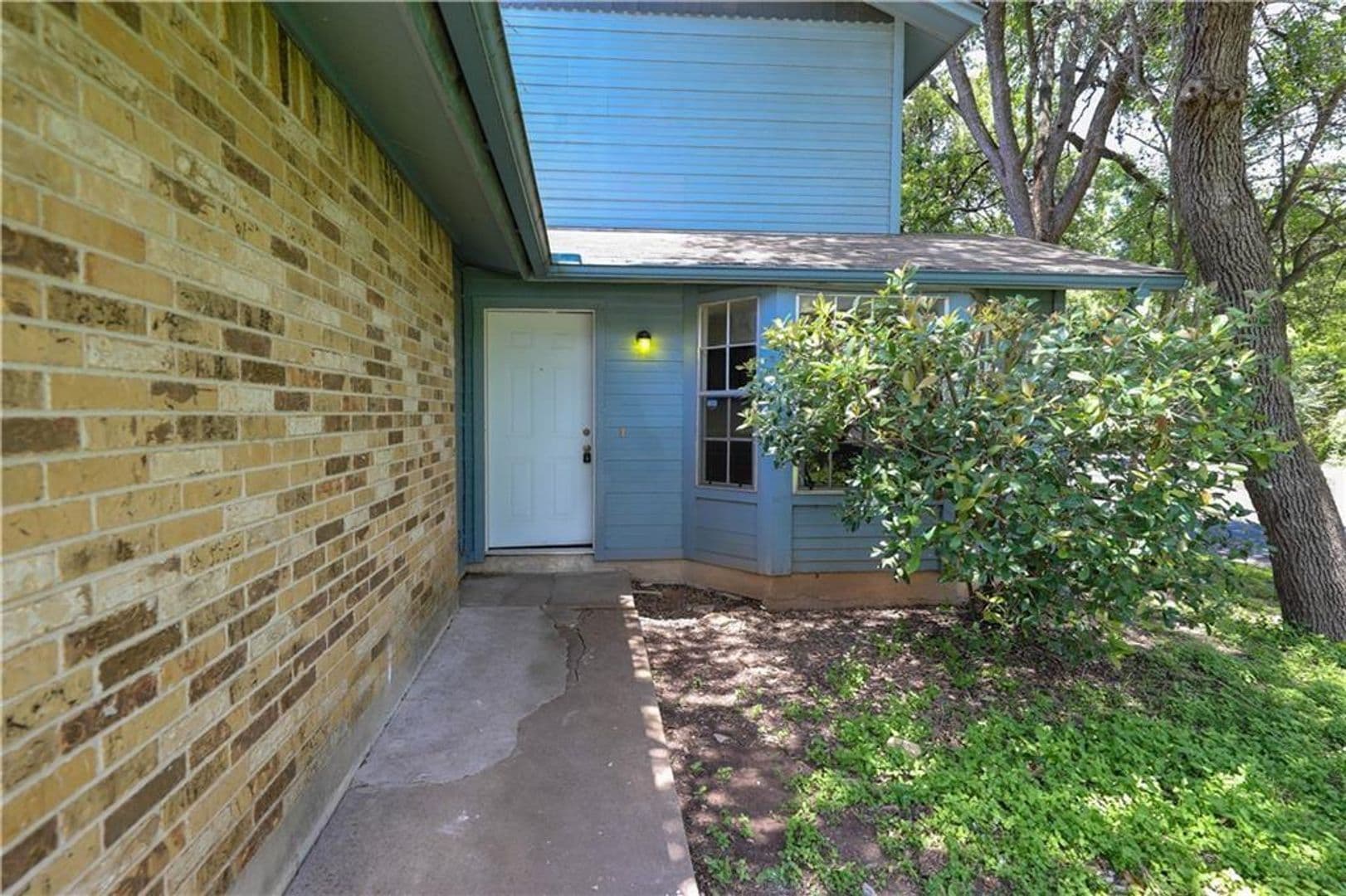 Austin Multiplex: 1700 Waterloo Trl