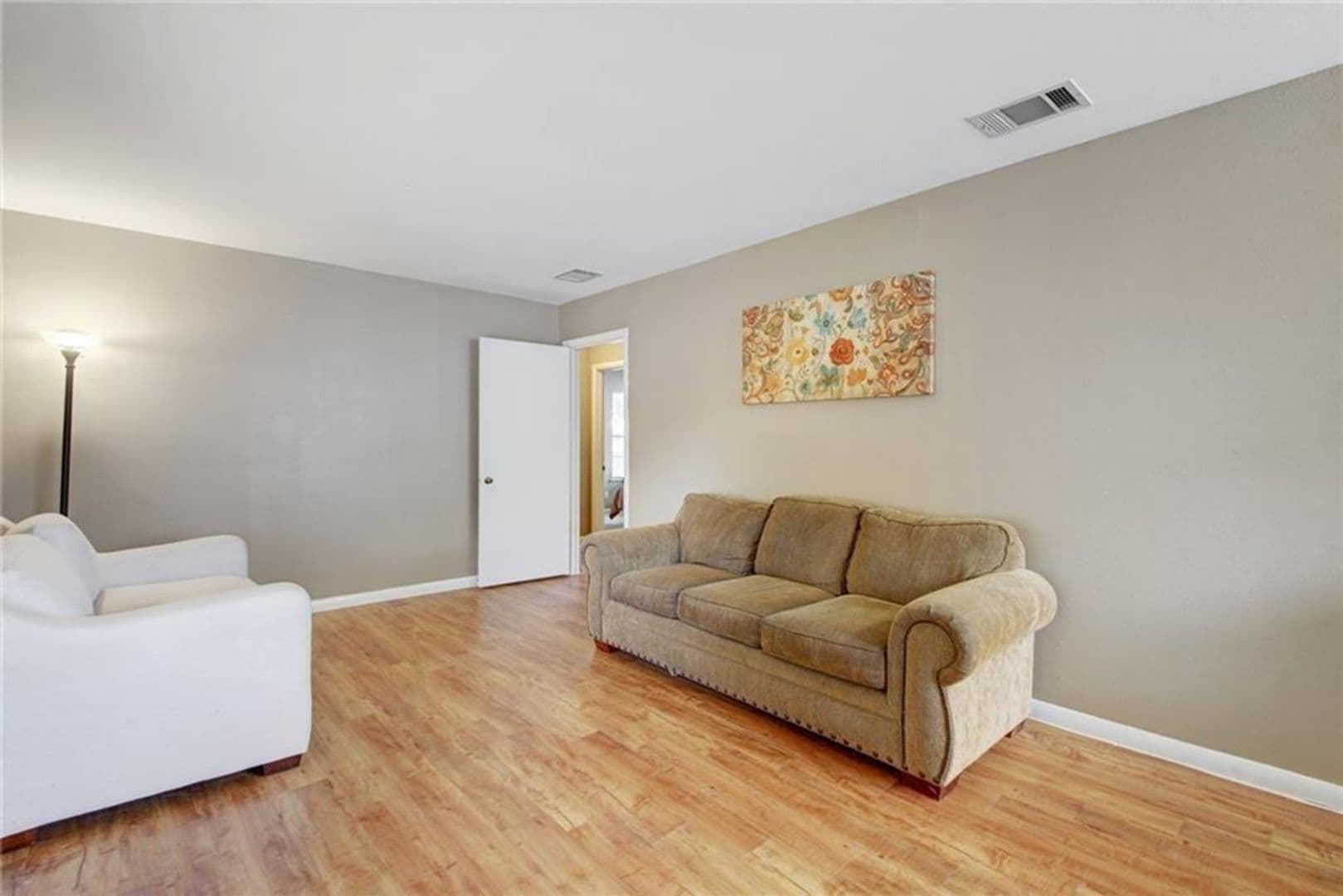 Austin Multiplex: 607 Bellevue Pl
