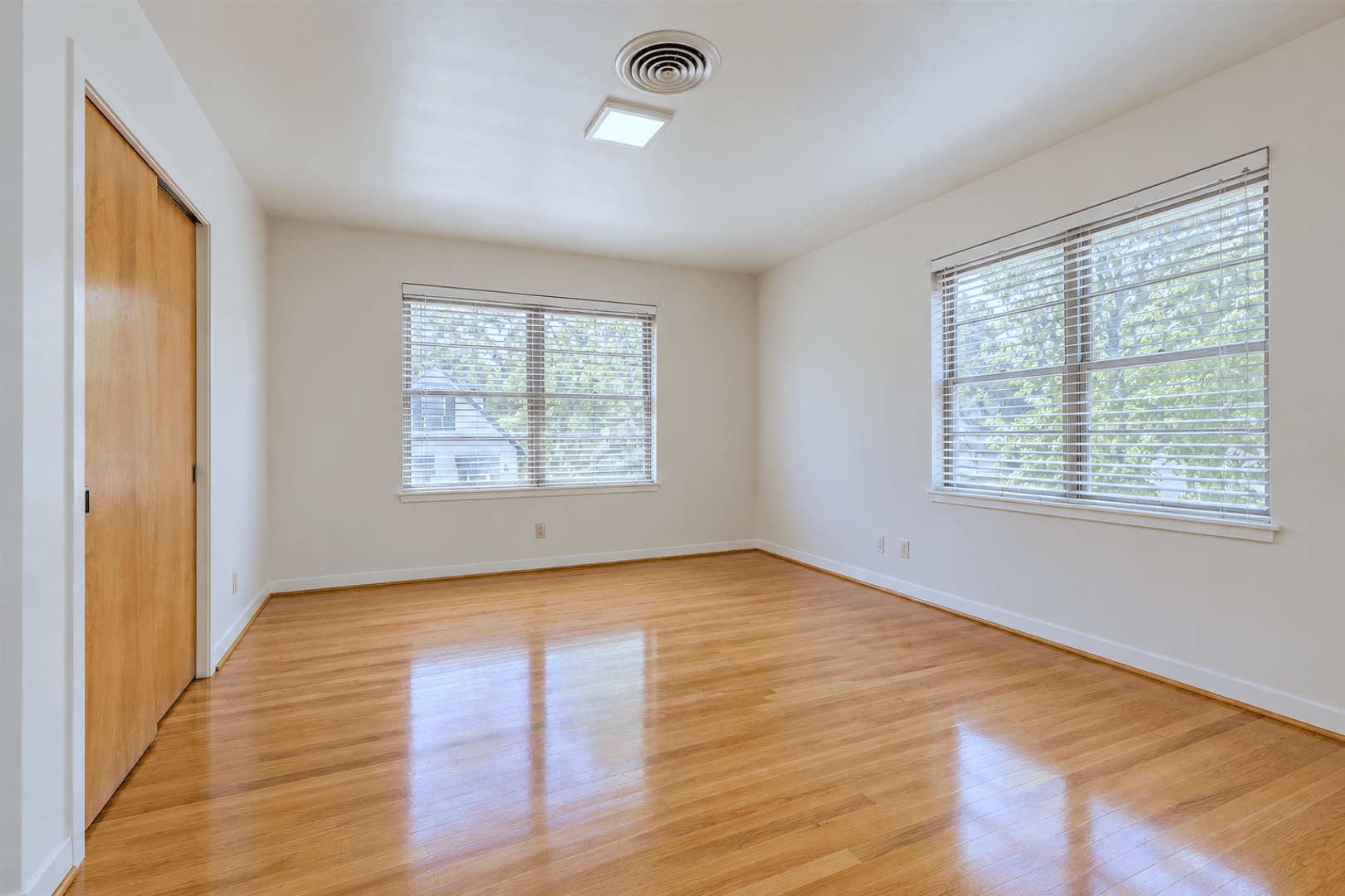 Austin House: 604 Bellevue Pl.