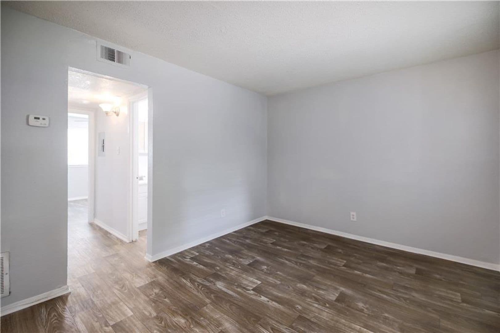 Austin Apartment: 2401 Manor Rd