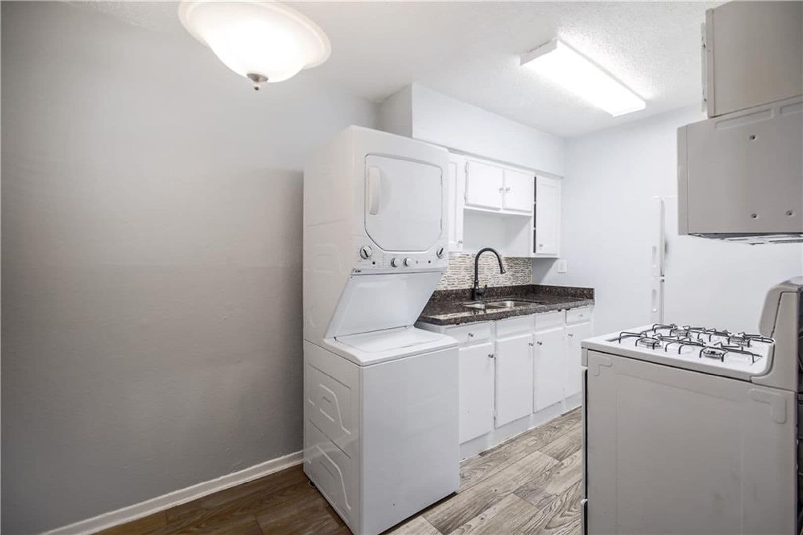 Austin Apartment: 2401 Manor Rd