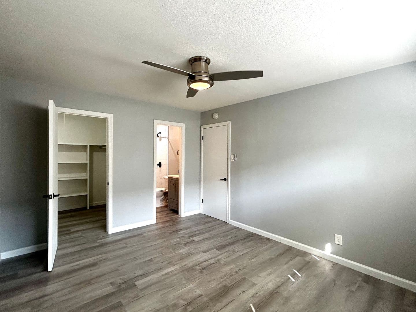 Austin Multiplex: 3304 Tom Green St