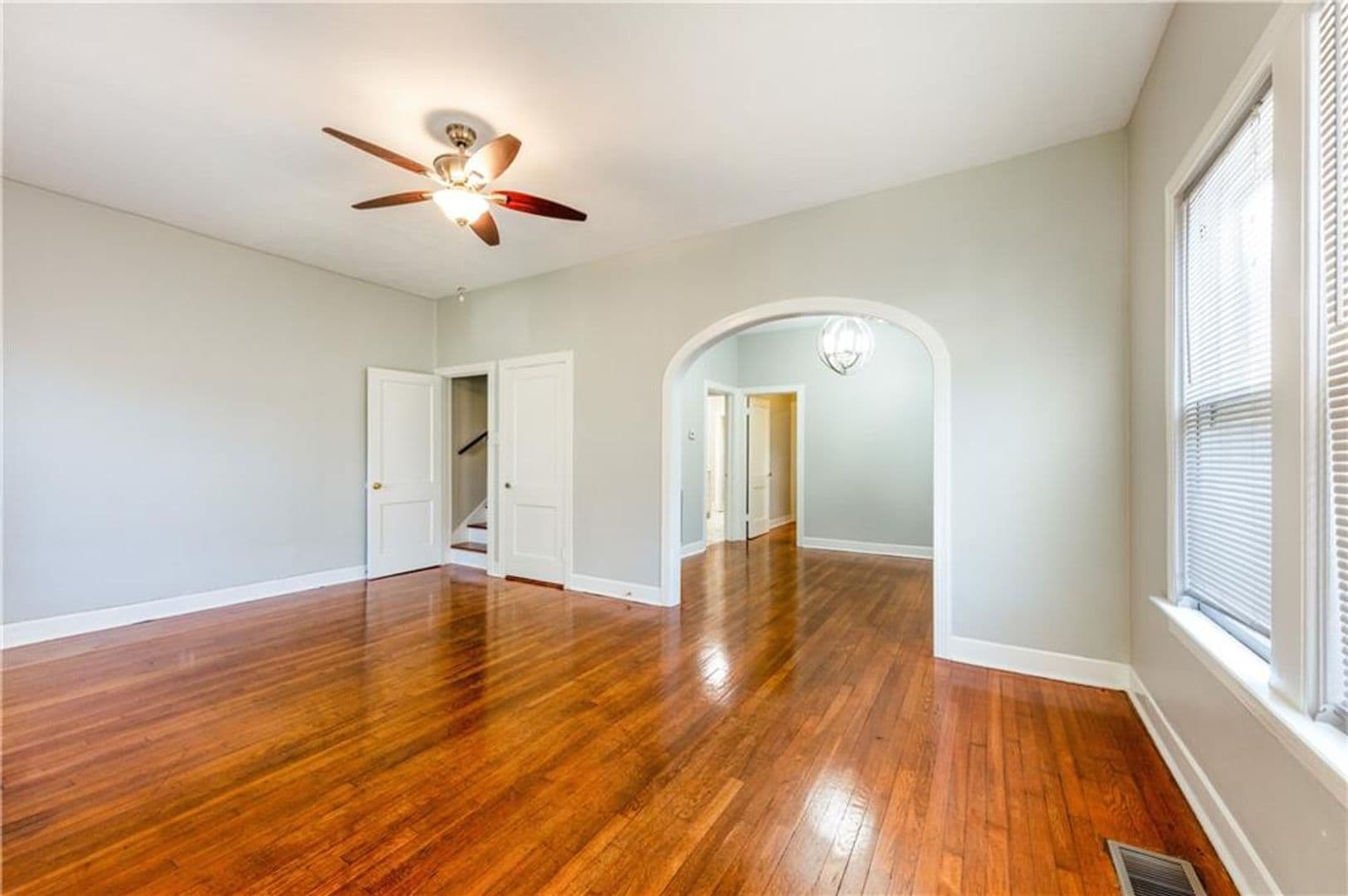 Austin Multiplex: 407 E 32nd St