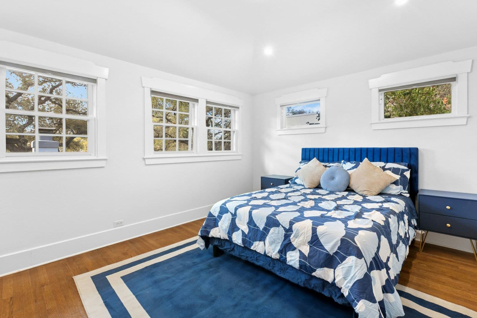 Austin House: 1206 West 22 1/2 Street
