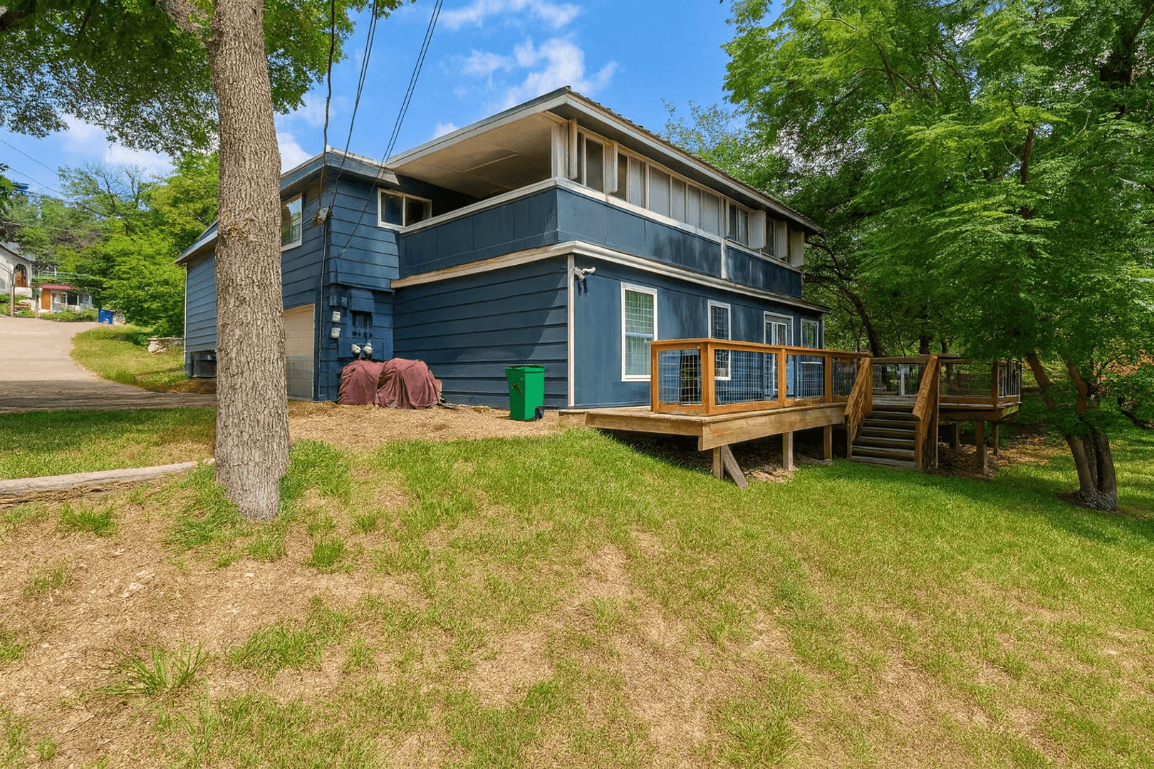 Austin Multiplex: 3305 Clawson Rd