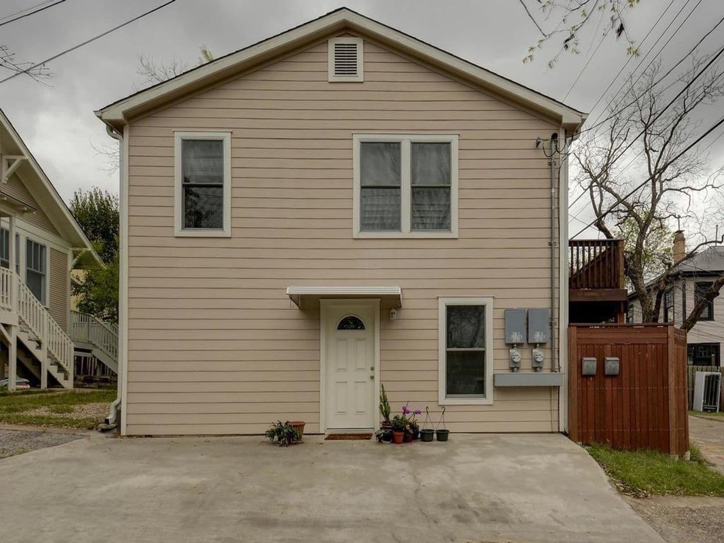 Austin Multiplex: 601 Bellevue Pl