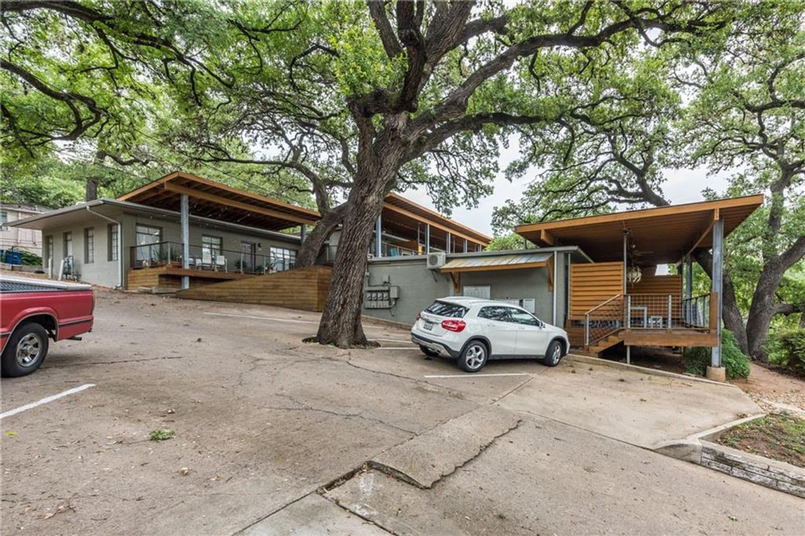 Austin Condo: 1212 Castle Hill Street