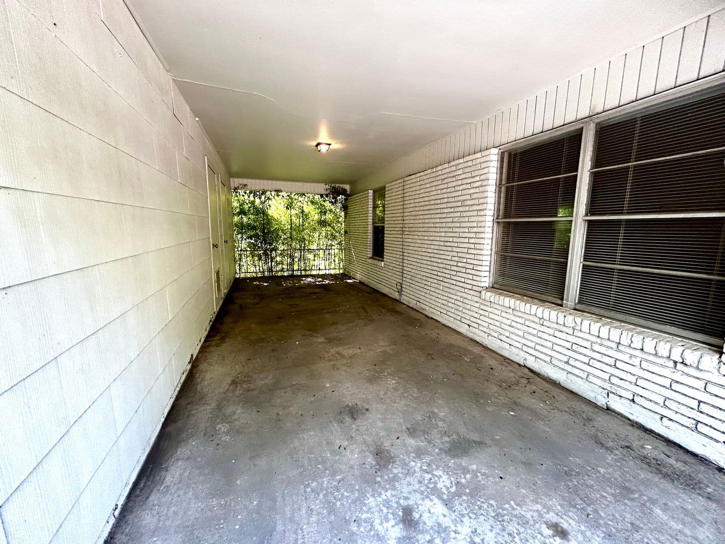 Austin Multiplex: 607 Bellevue Pl