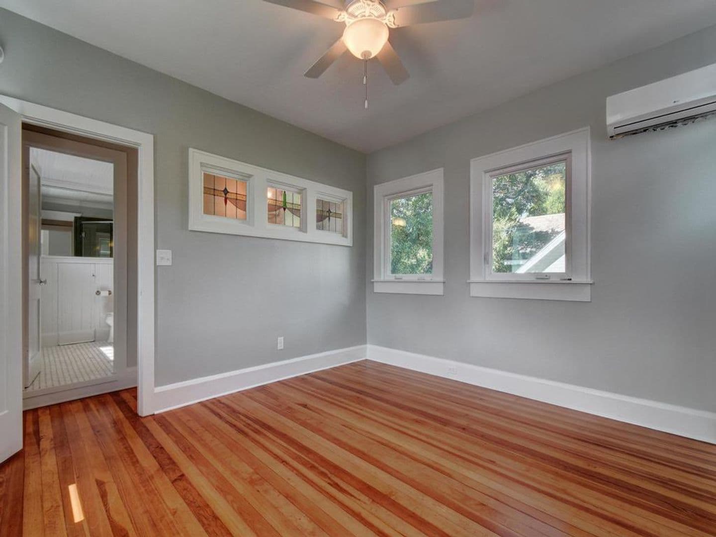 Austin House: 1203 W 22nd 1/2 St