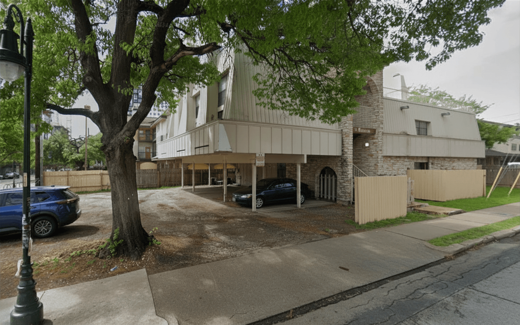 Austin Apartment: 701 W. 25th St