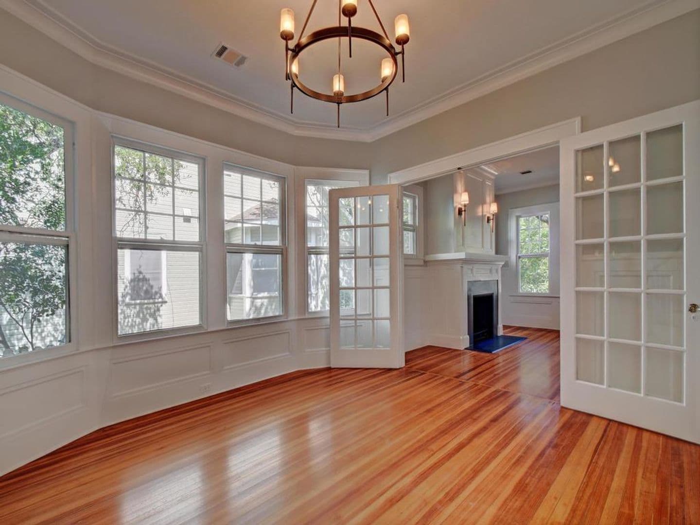Austin House: 1203 W 22nd 1/2 St