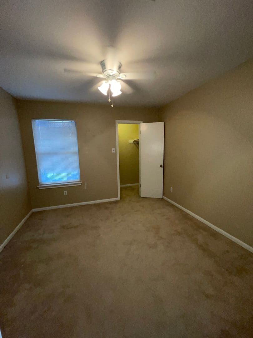 Austin Multiplex: 2400 Riddle Rd - Unit B