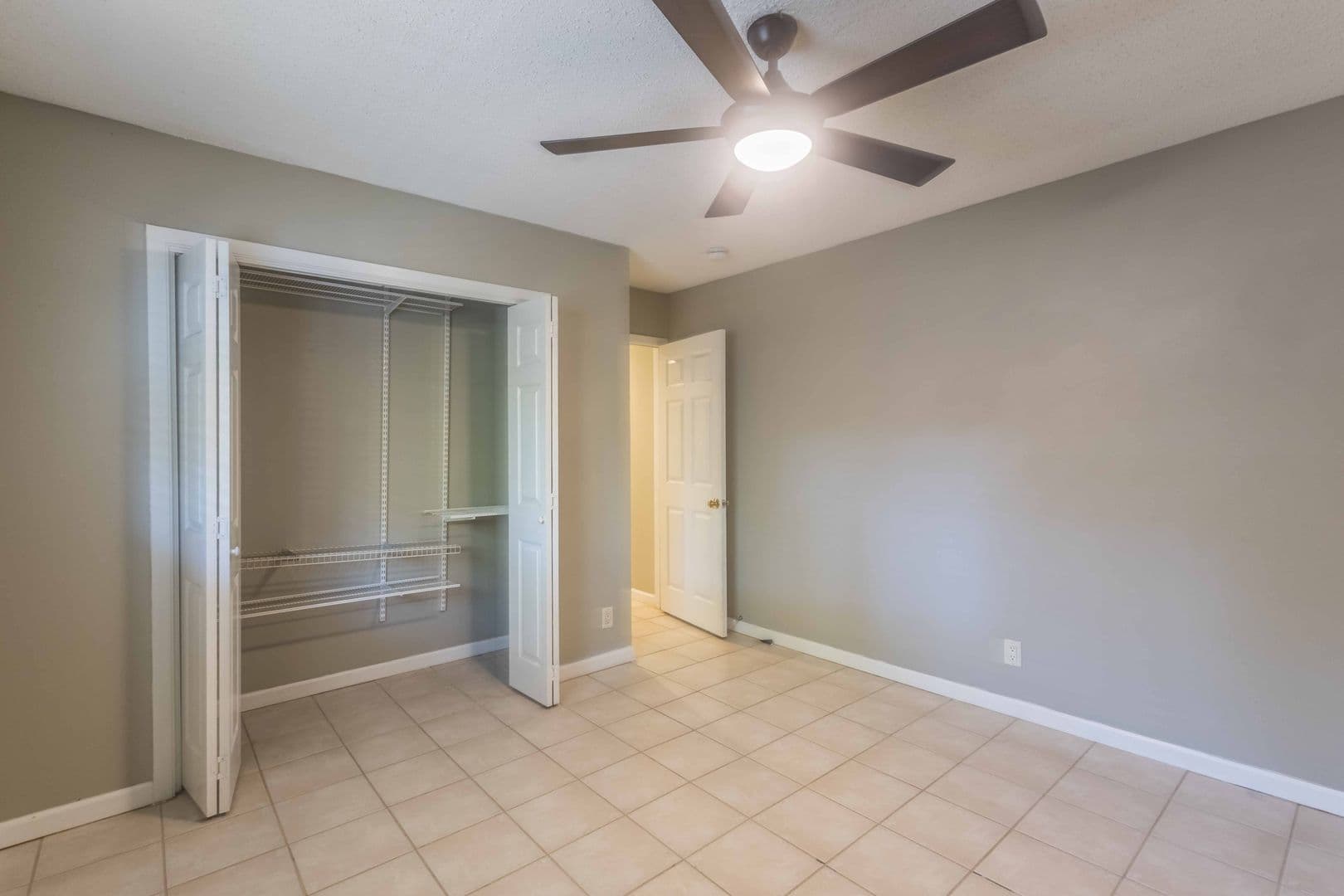 Austin Multiplex: 1104 Kinney Ave