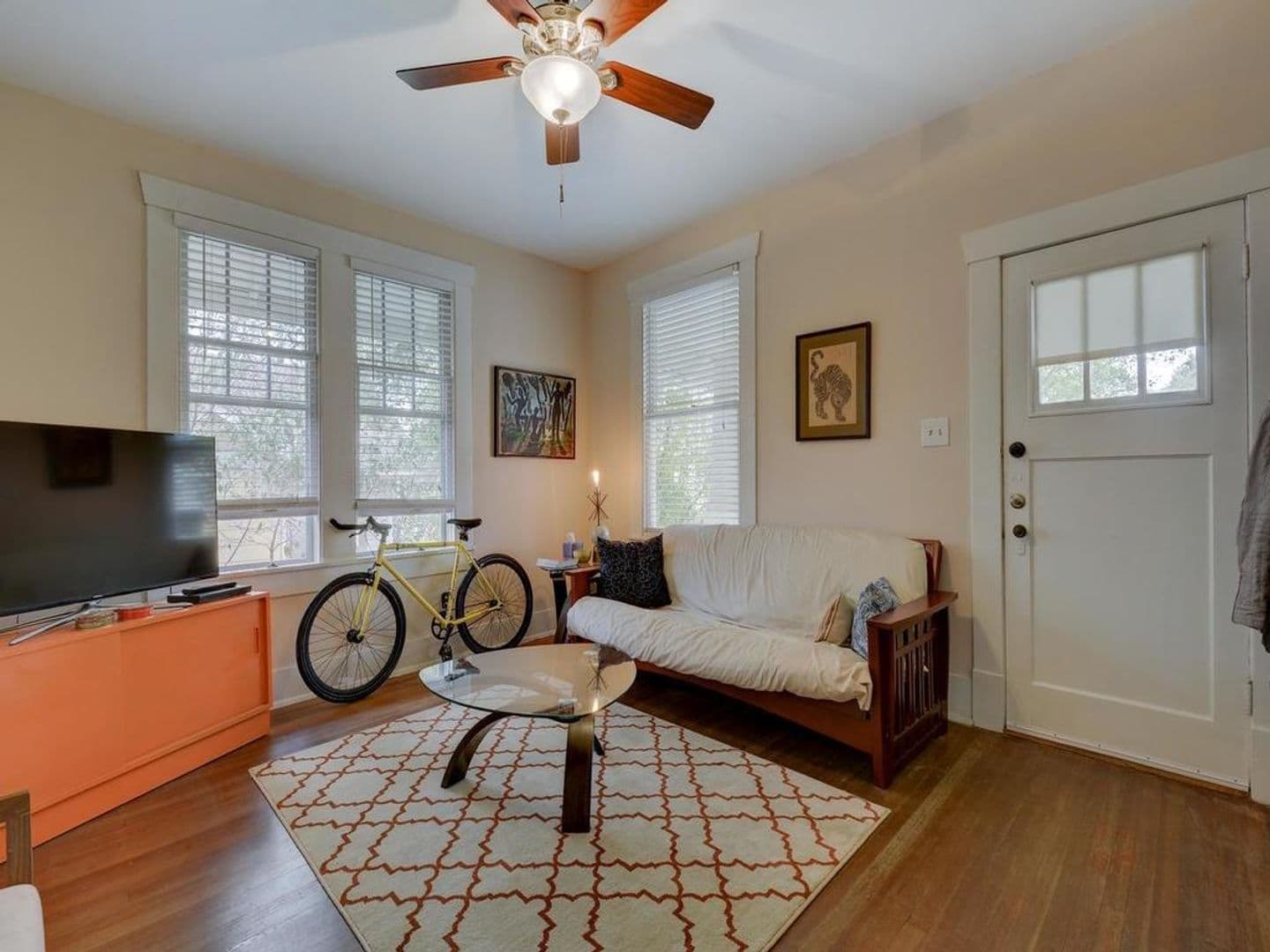 Austin Multiplex: 601 Bellevue Pl