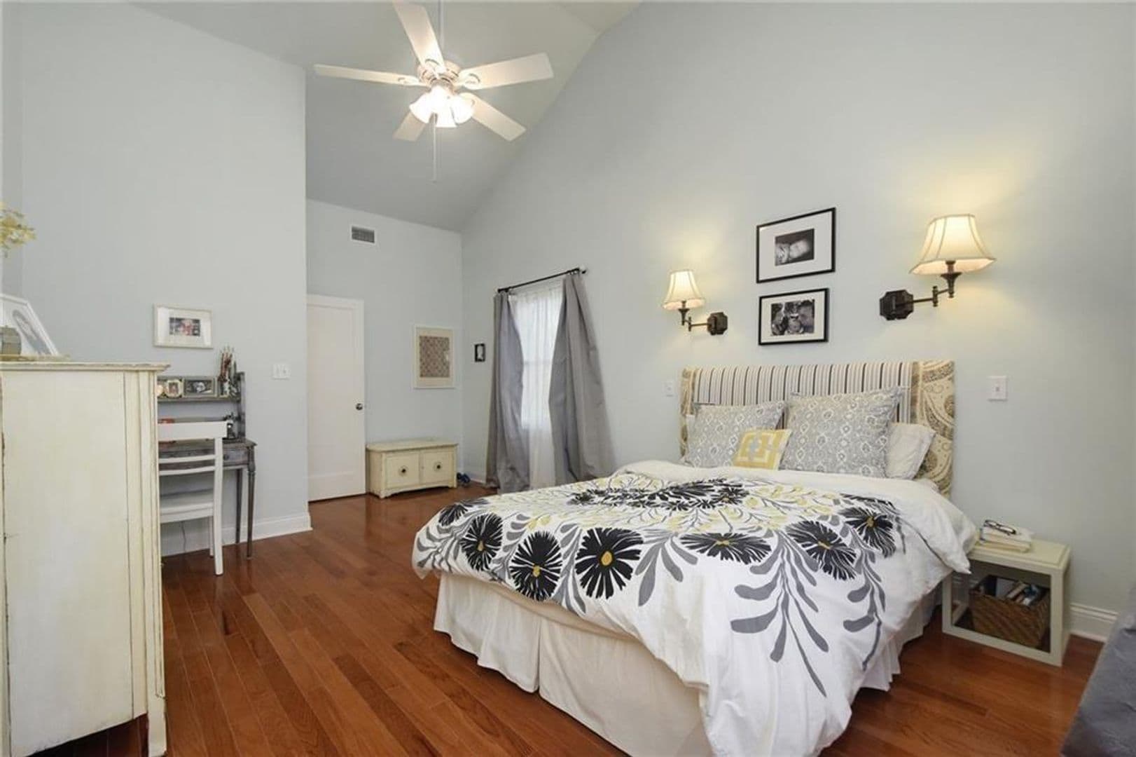 Austin Multiplex: 4412 Barrow Ave - Entire Property