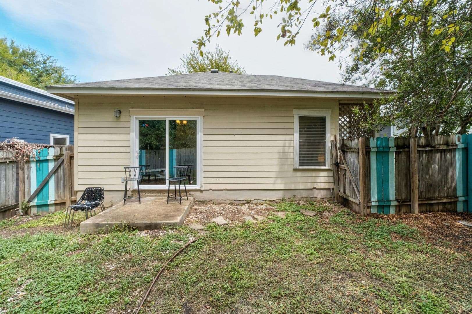 Austin Multiplex: 2917 E 16th St