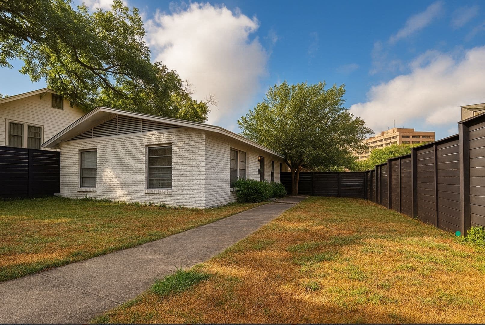 Austin Multiplex: 607 Bellevue Pl