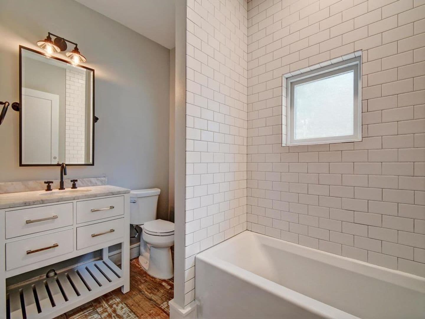 Austin House: 1203 W 22nd 1/2 St