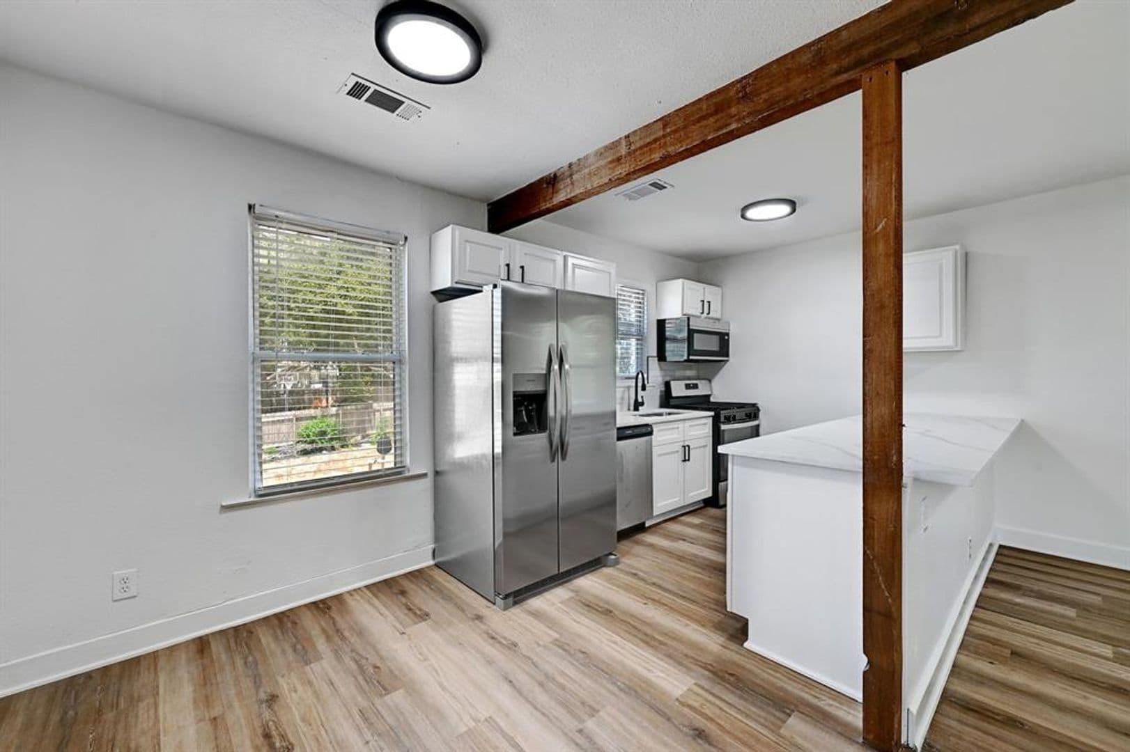 Austin Multiplex: 2305 Longview St