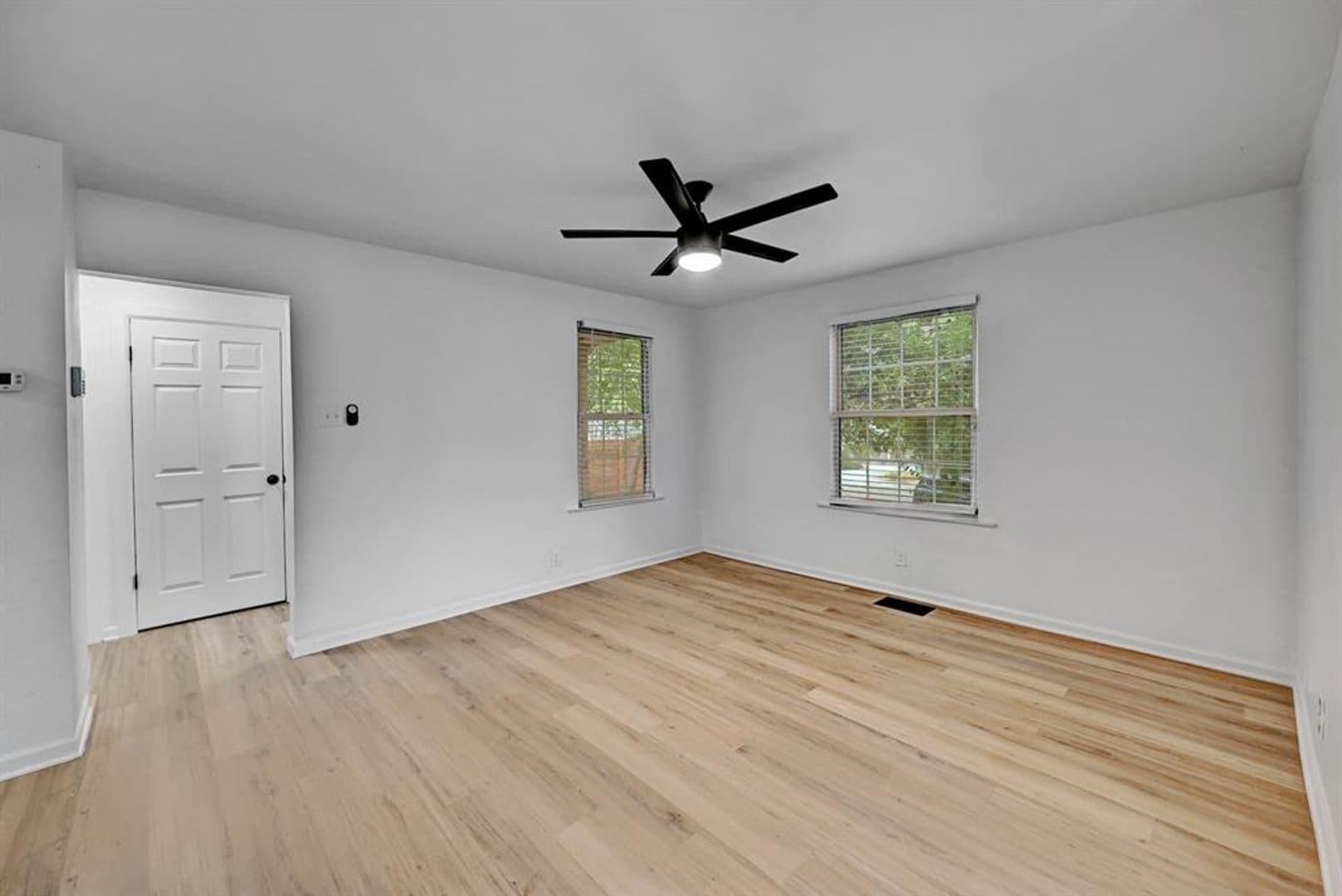 Austin Multiplex: 2305 Longview St