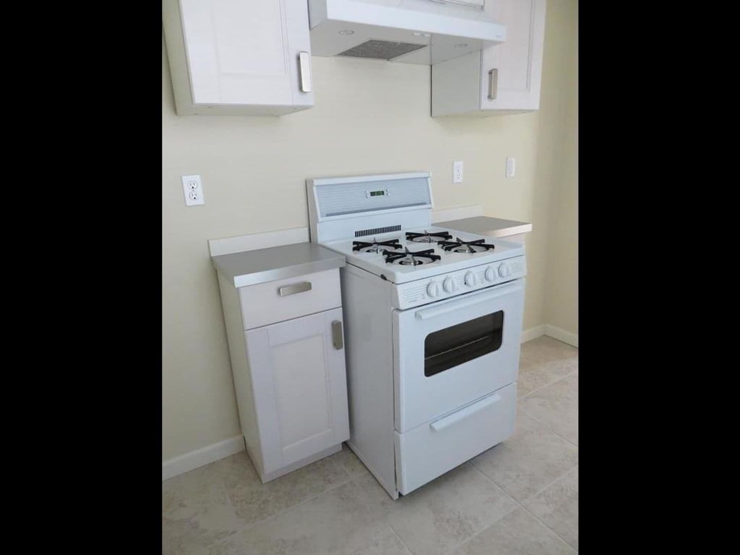 Austin Multiplex: 601 Bellevue Pl