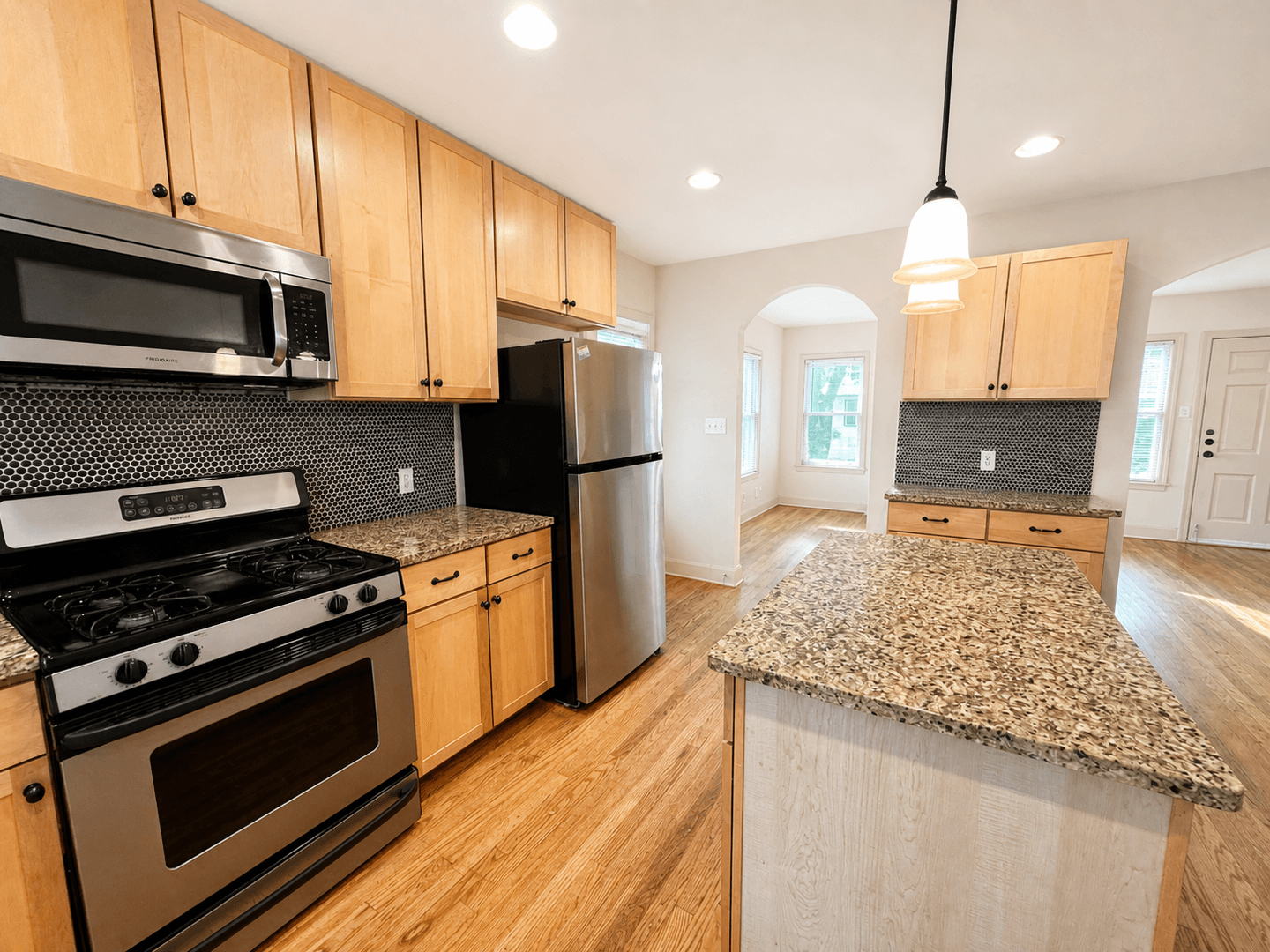 Austin Multiplex: 4406 Bennett Ave