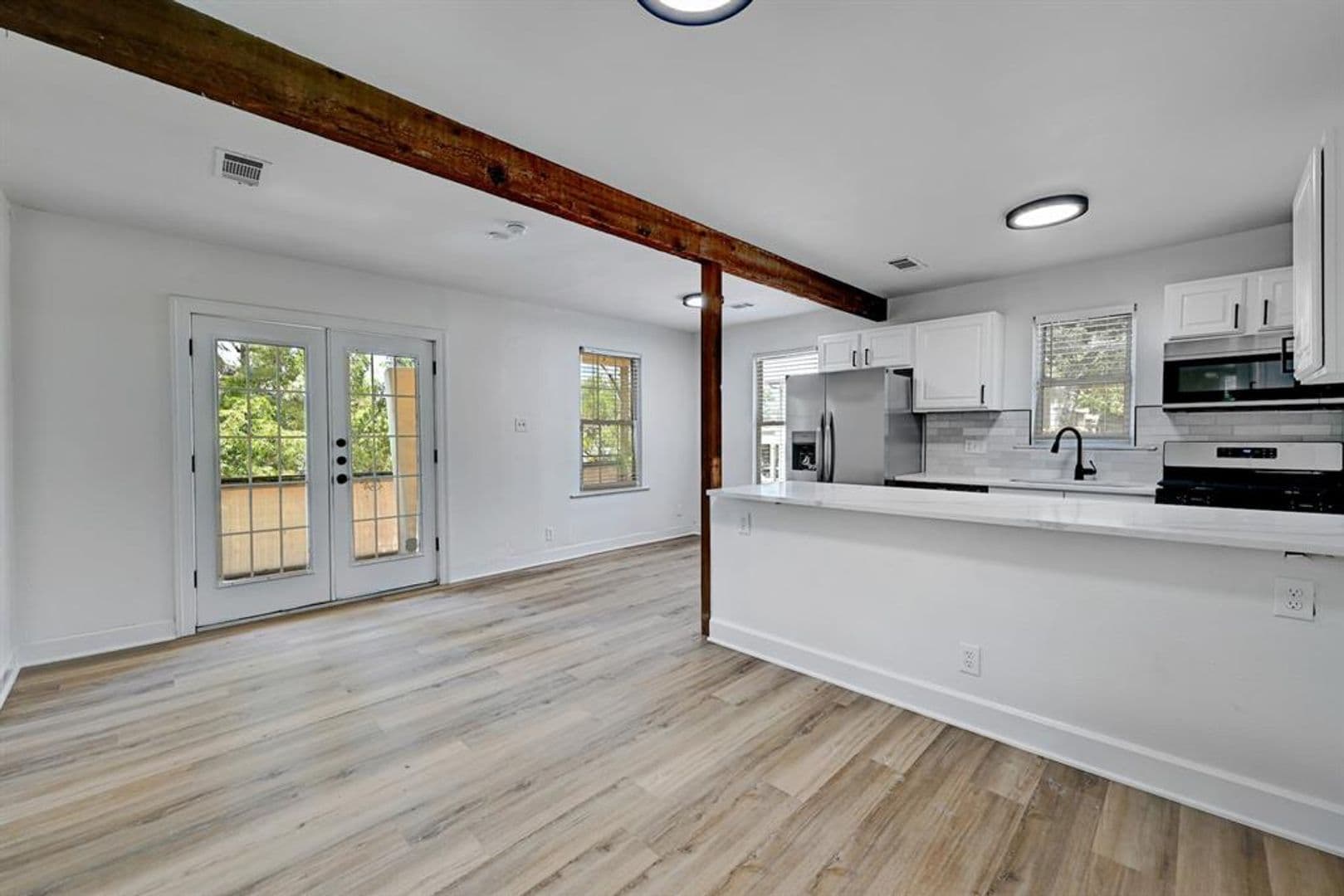 Austin Multiplex: 2305 Longview St