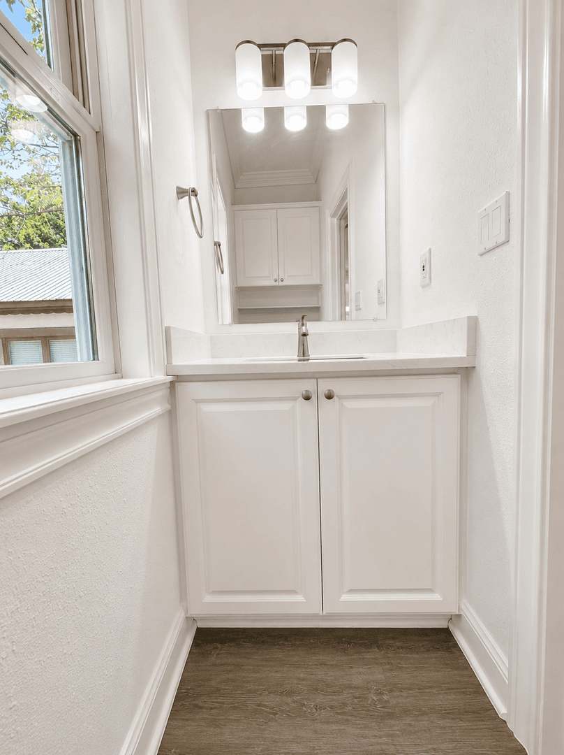 Austin House: 804 E. Dean Keeton St