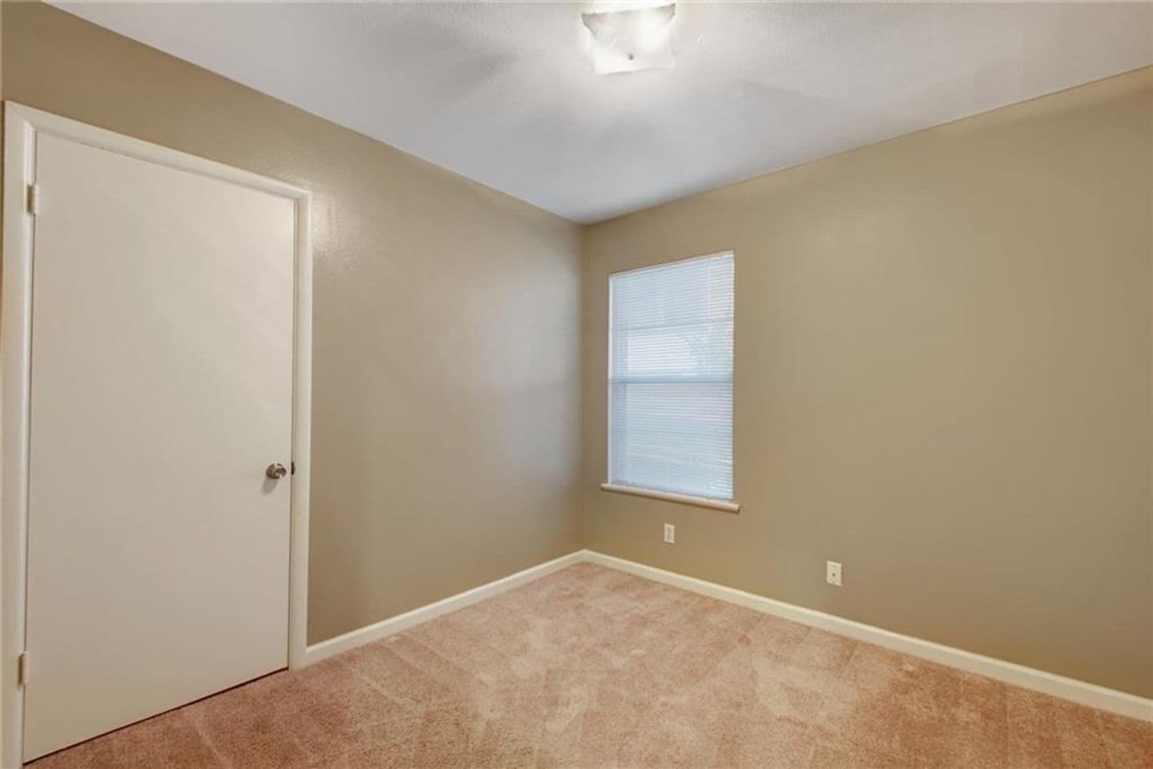 Austin Multiplex: 607 Bellevue Pl
