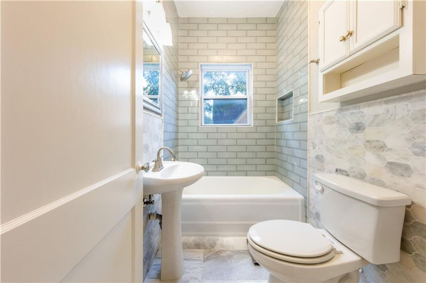 Austin Multiplex: 407 E 32nd St