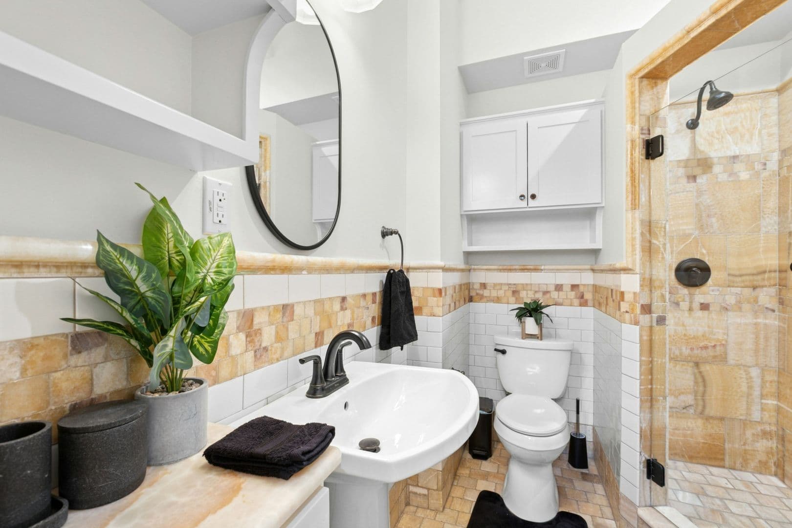 Austin House: 1206 West 22 1/2 Street
