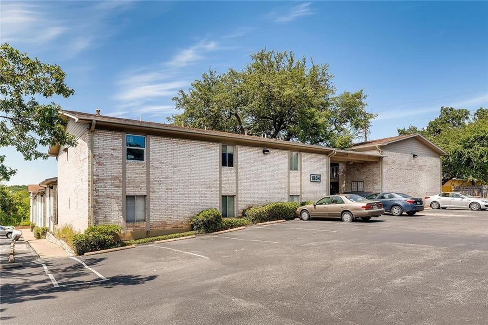 Austin Condo: 1304 Summit St