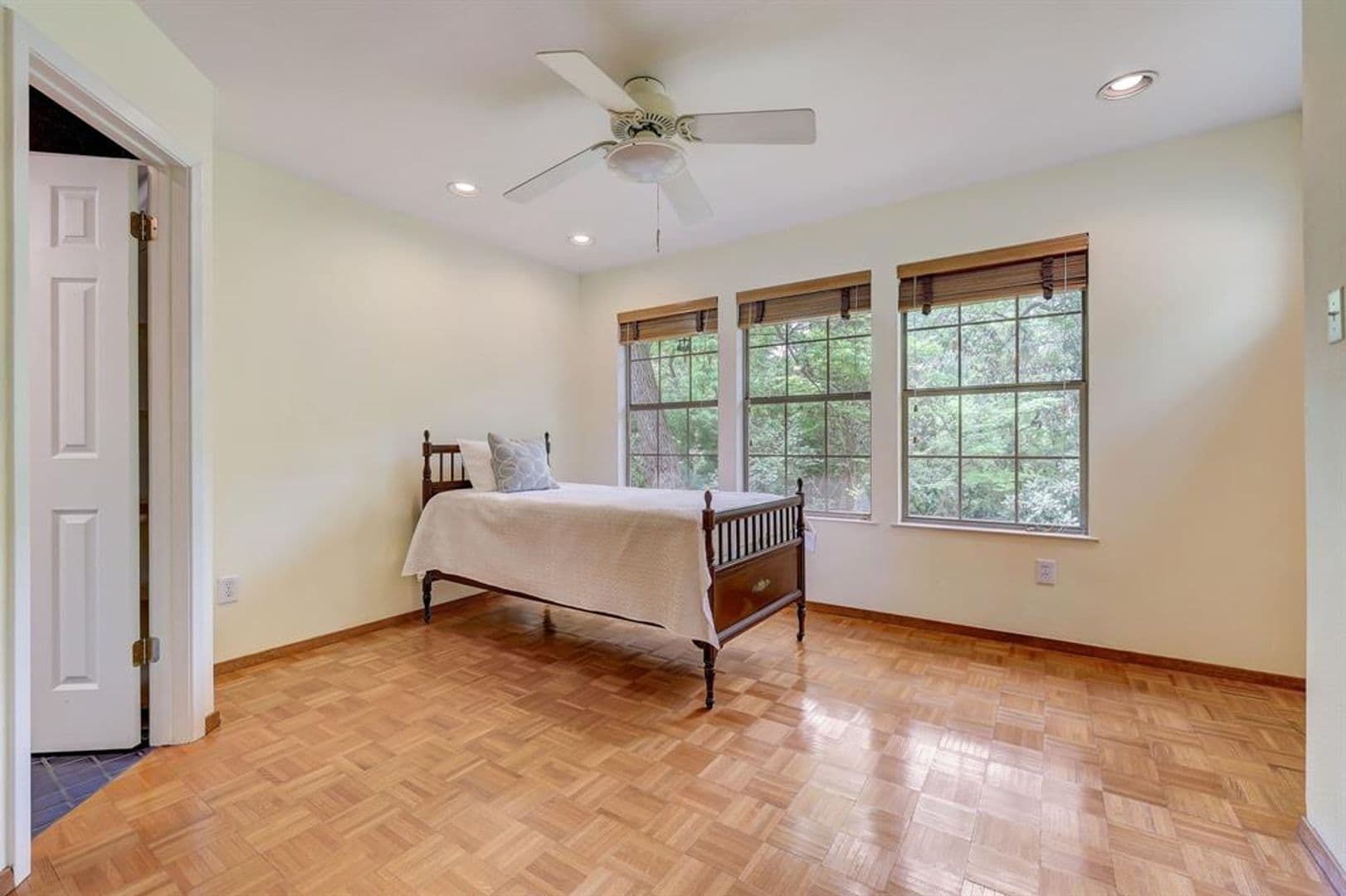 Austin House: 805 Leonard St