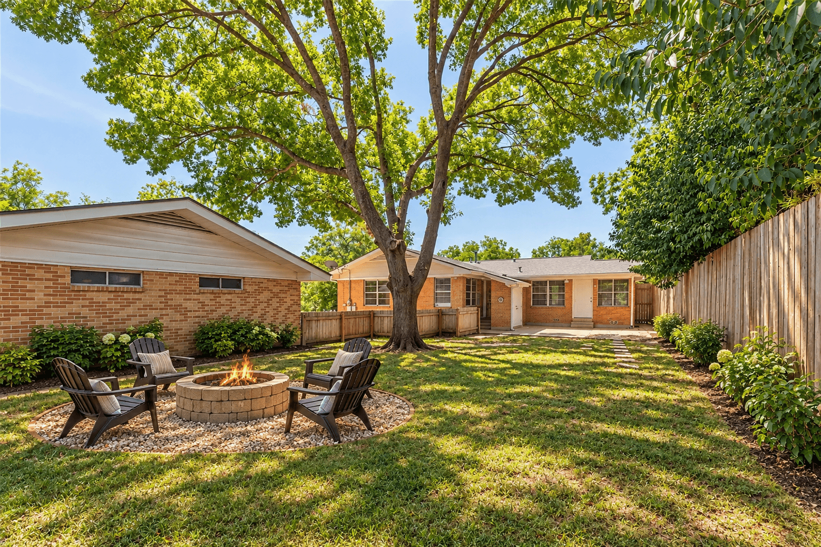 Austin House: 604 Bellevue Pl.