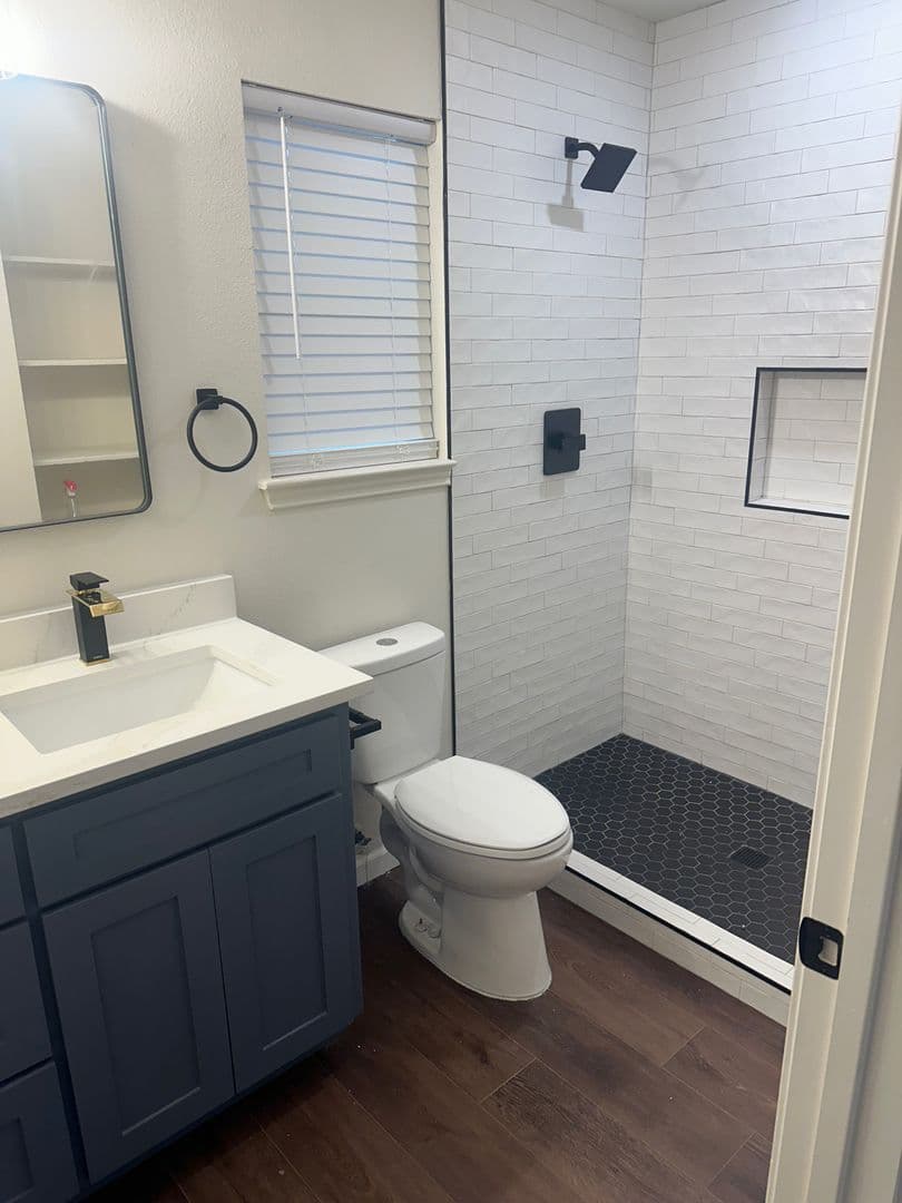 Austin Multiplex: 506 E 38th St