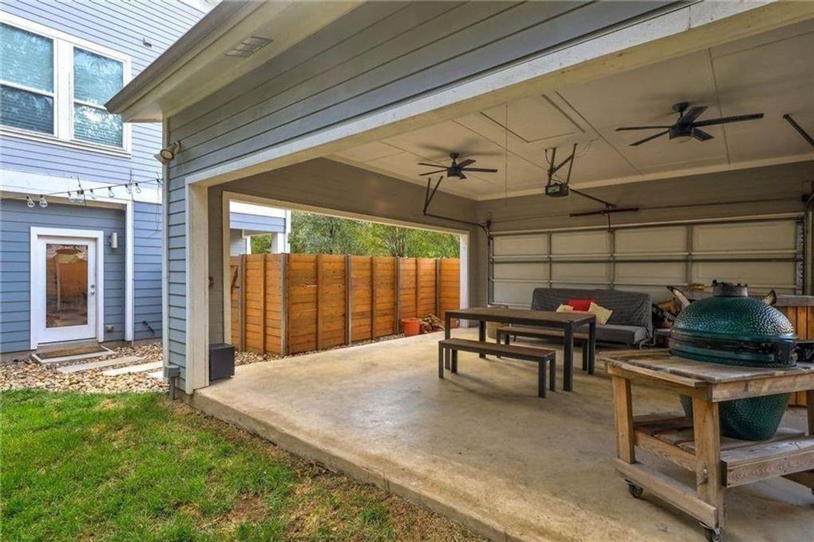 Austin House: 1110 Concordia Ave