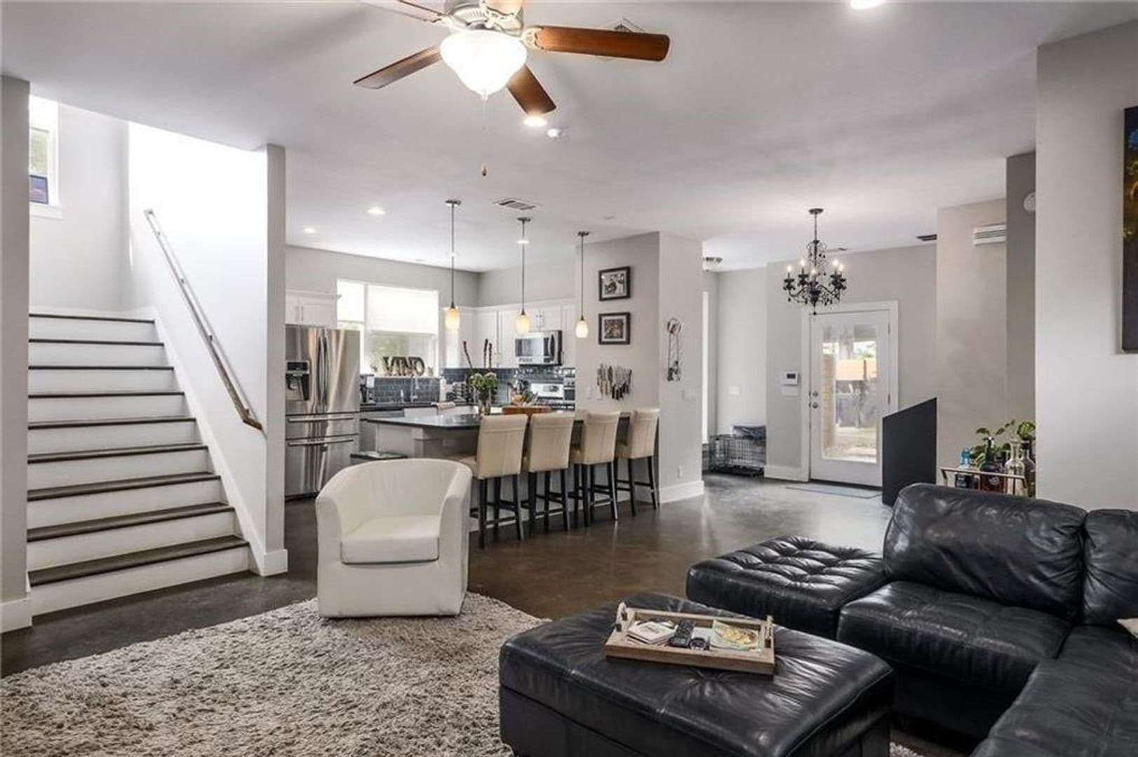 Austin House: 1110 Concordia Ave