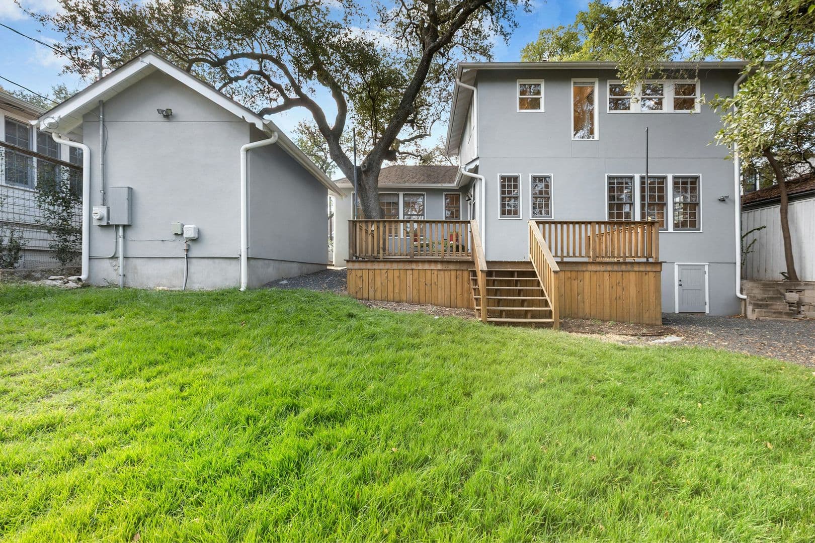 Austin House: 1206 West 22 1/2 Street