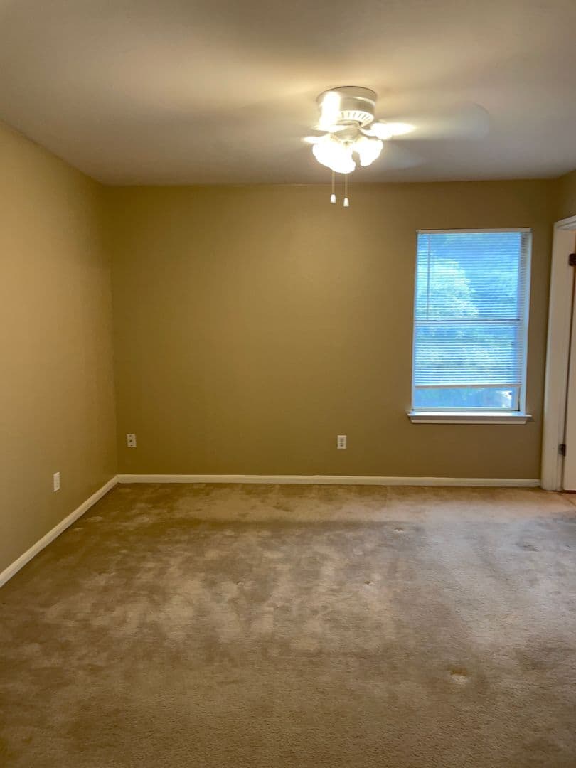 Austin Multiplex: 2400 Riddle Rd - Unit B
